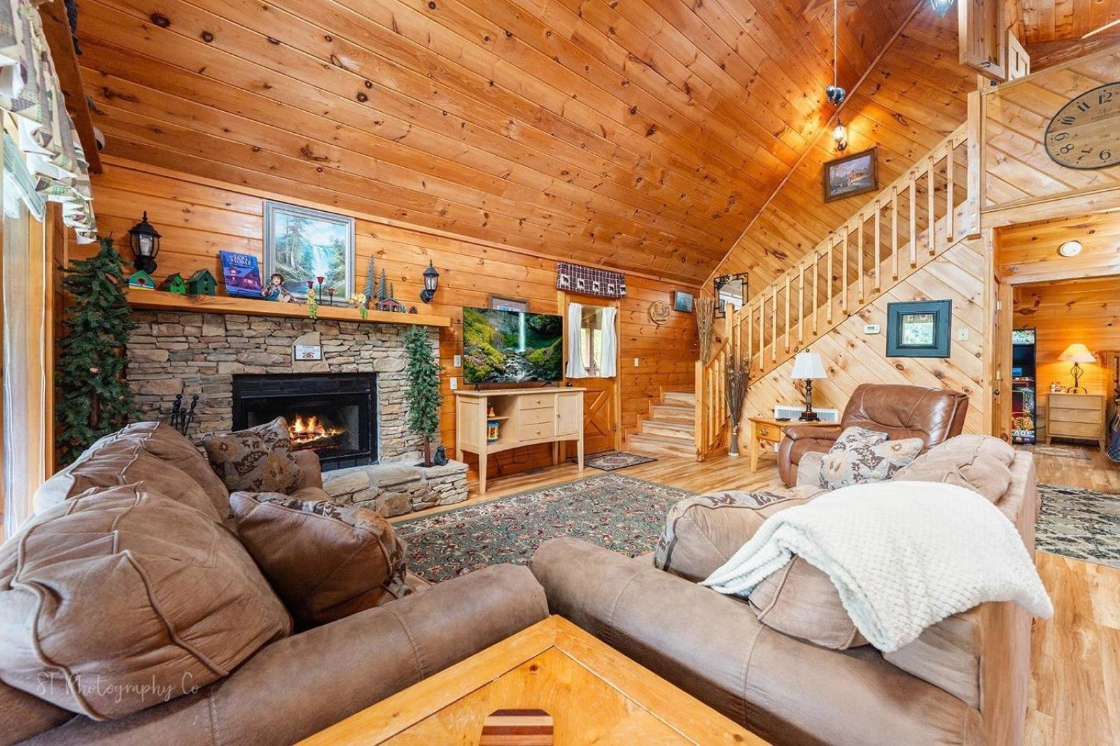 Hibernation Station Cabin سيفيرفيل المظهر الخارجي الصورة