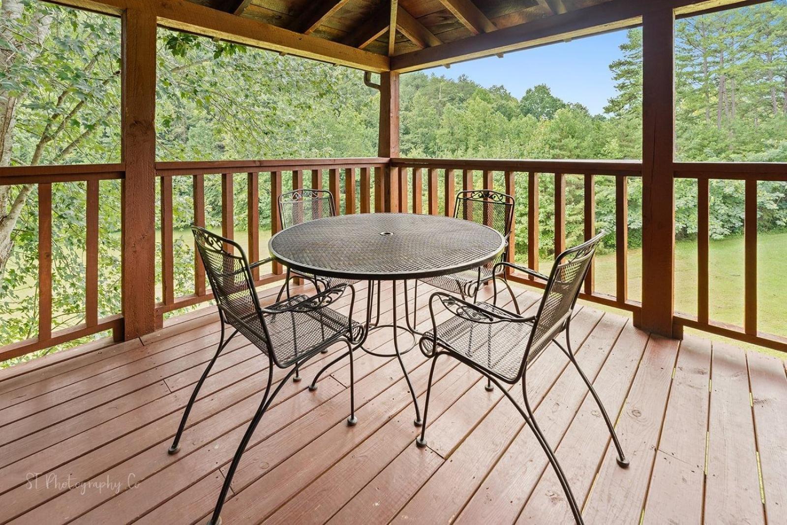 Hibernation Station Cabin سيفيرفيل المظهر الخارجي الصورة
