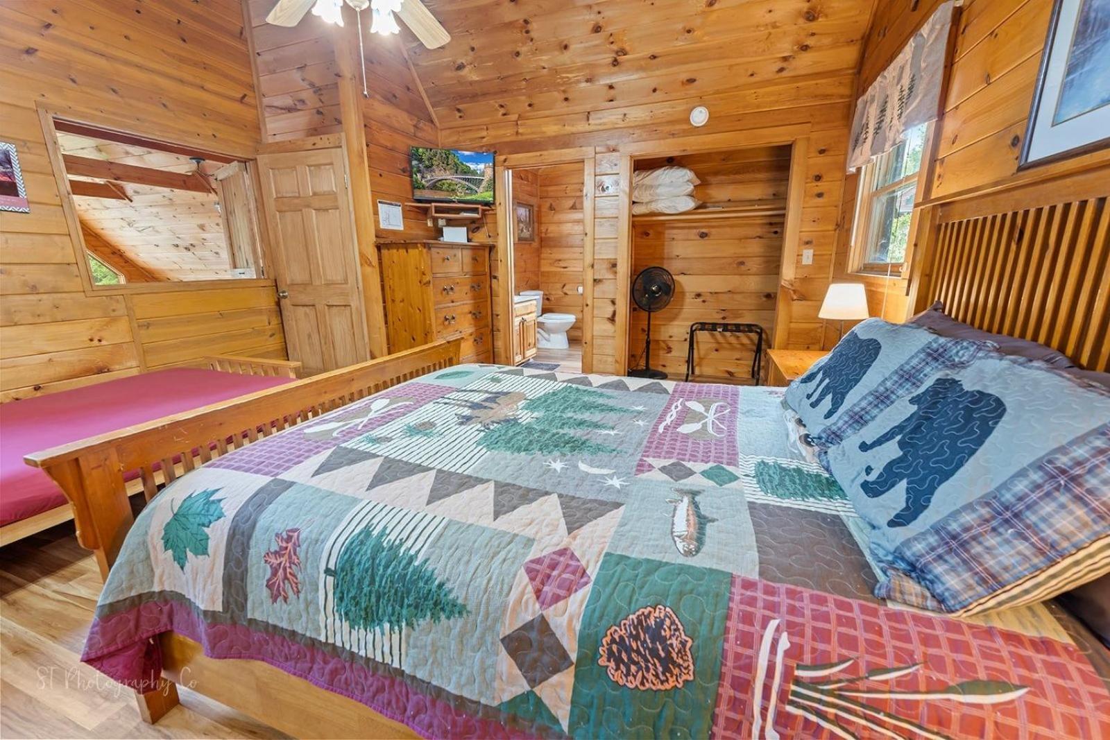 Hibernation Station Cabin سيفيرفيل المظهر الخارجي الصورة